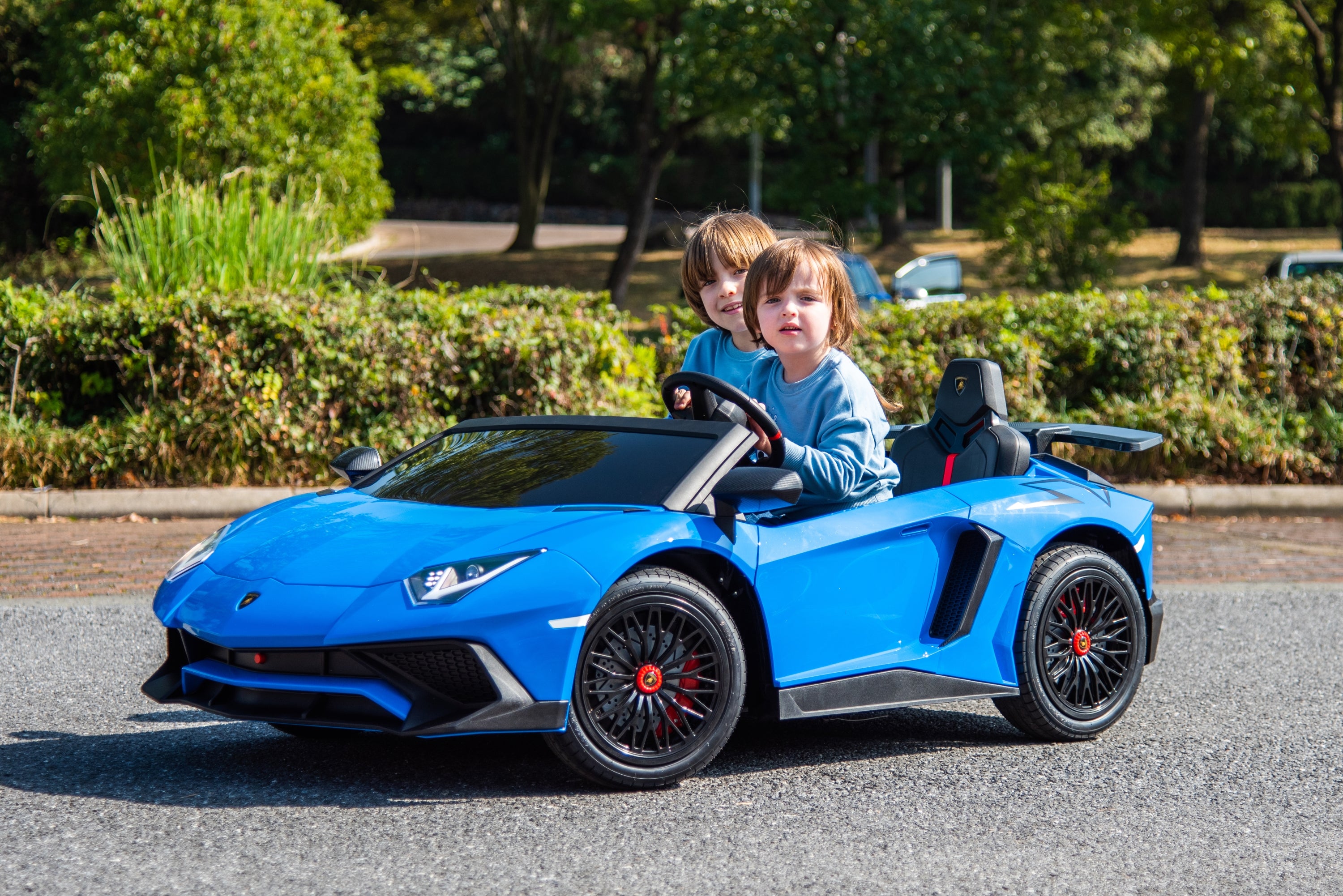 24V Lamborghini Aventador 2 Seater Ride On Car for Kids: Advanced Brushless Motor & Differential for High-Octane Fun - DTI Direct Canada