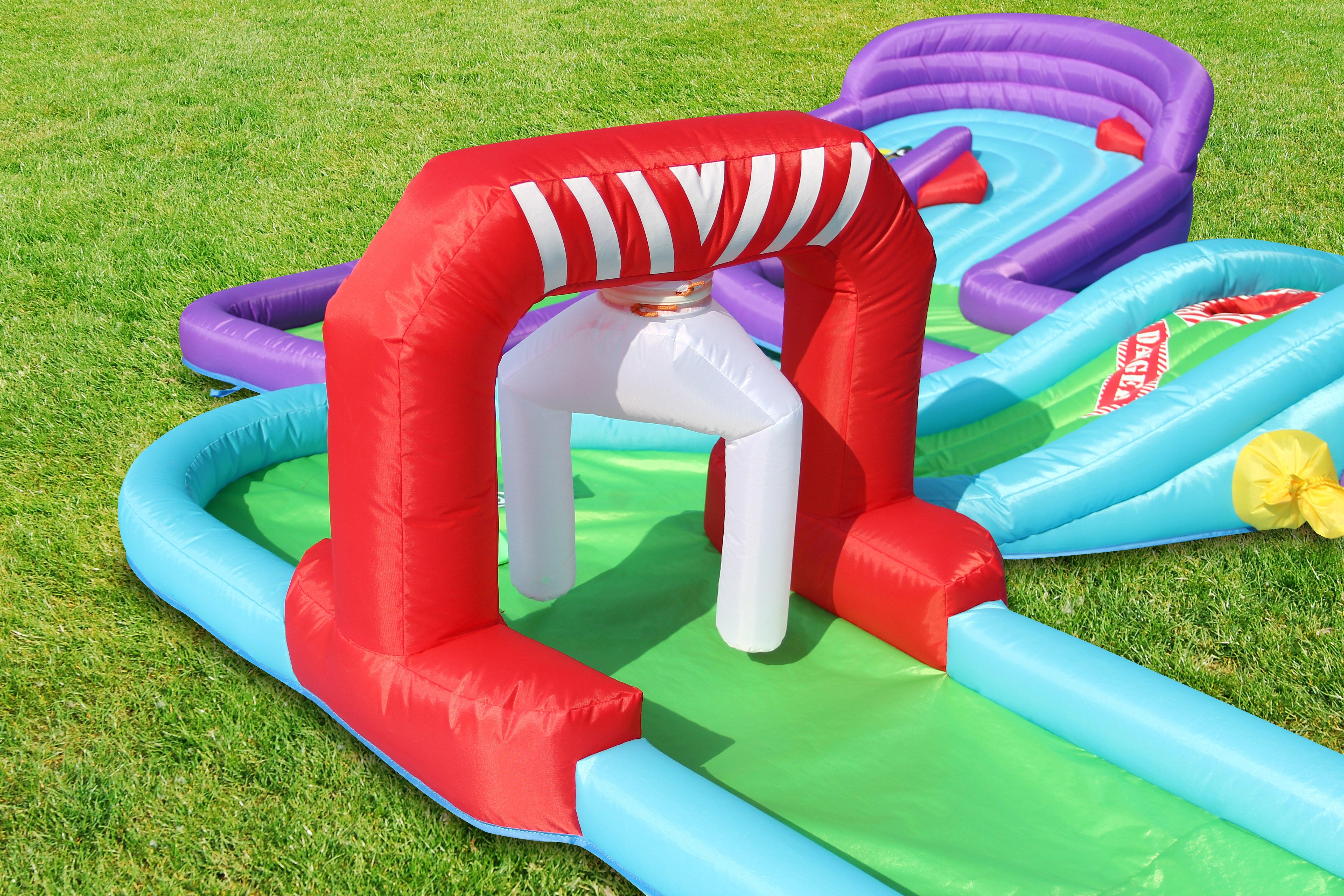 Adventure Golf Inflatable - DTI Direct Canada