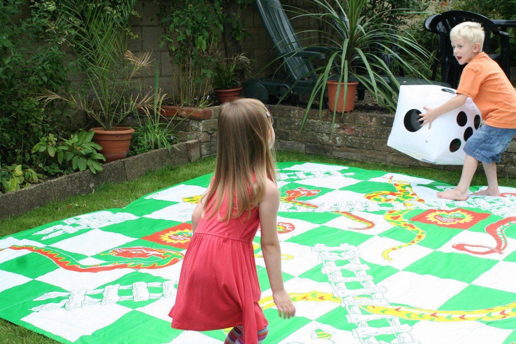 Giant Snakes & Ladders - DTI Direct Canada